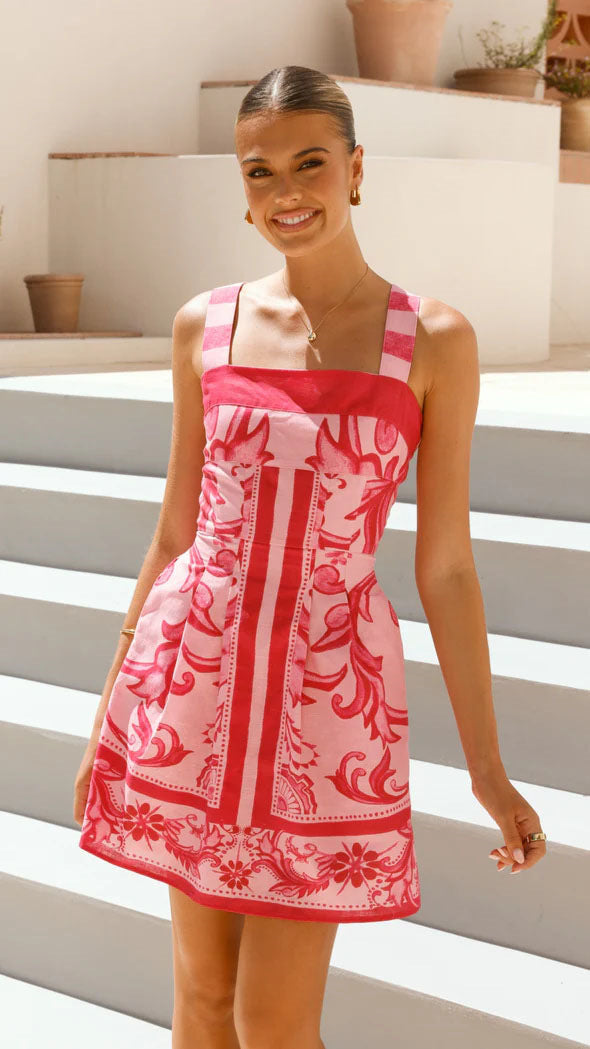 Robe courte a Bretelles